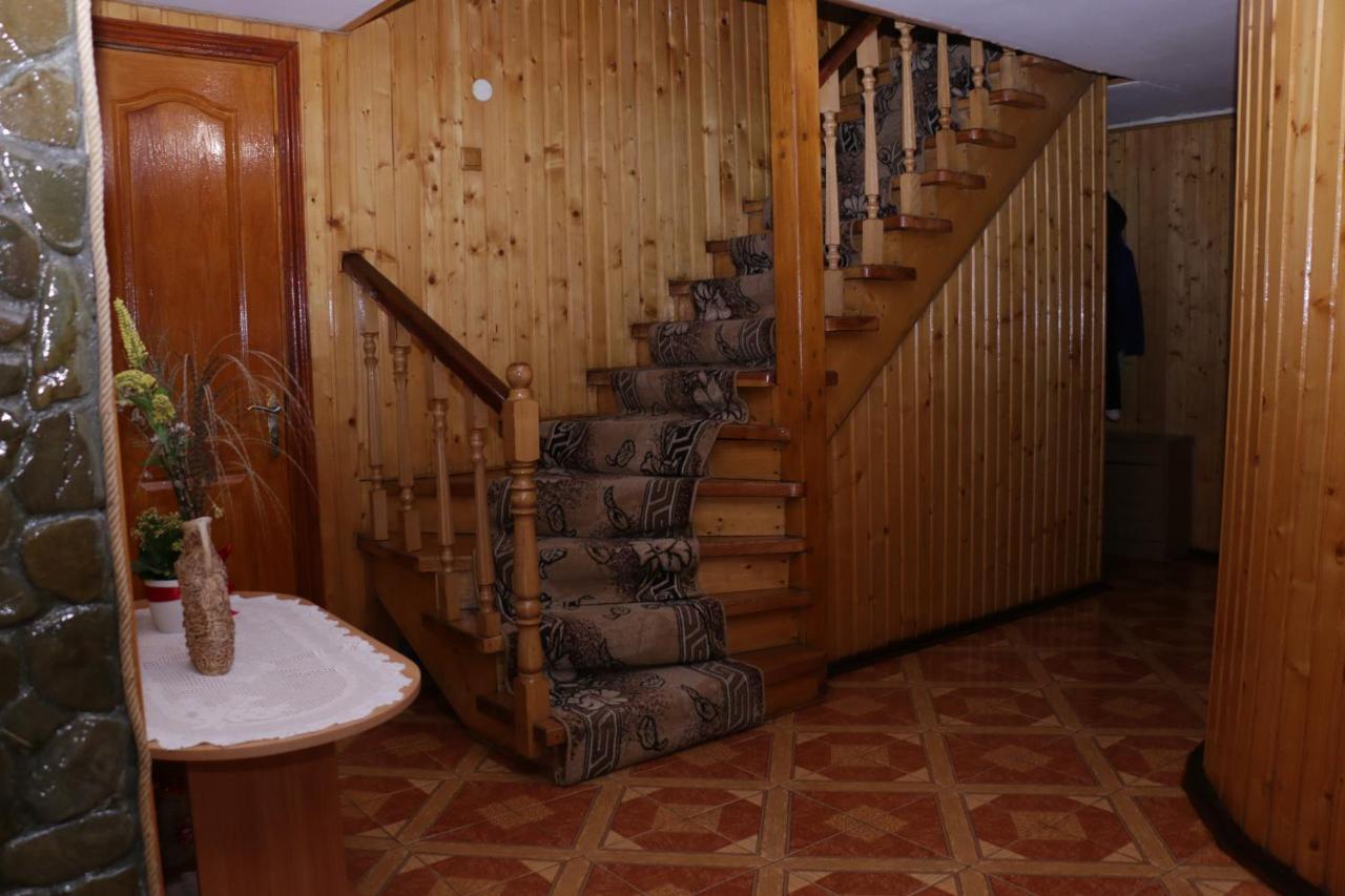 Hotel Karpatskyi Maetok Slavske Esterno foto