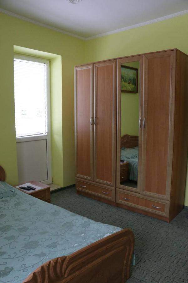 Hotel Karpatskyi Maetok Slavske Esterno foto