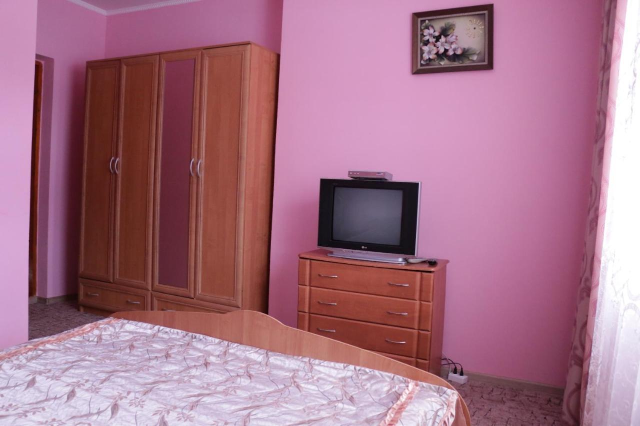 Hotel Karpatskyi Maetok Slavske Esterno foto