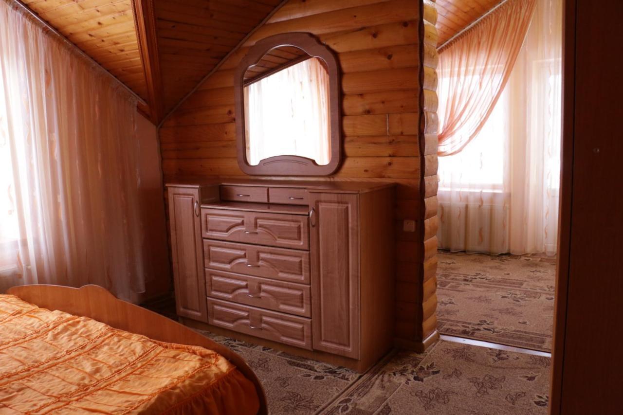 Hotel Karpatskyi Maetok Slavske Esterno foto
