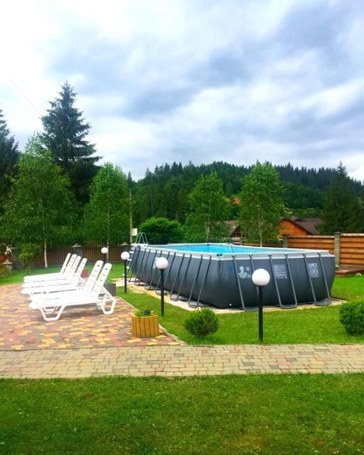 Hotel Karpatskyi Maetok Slavske Esterno foto